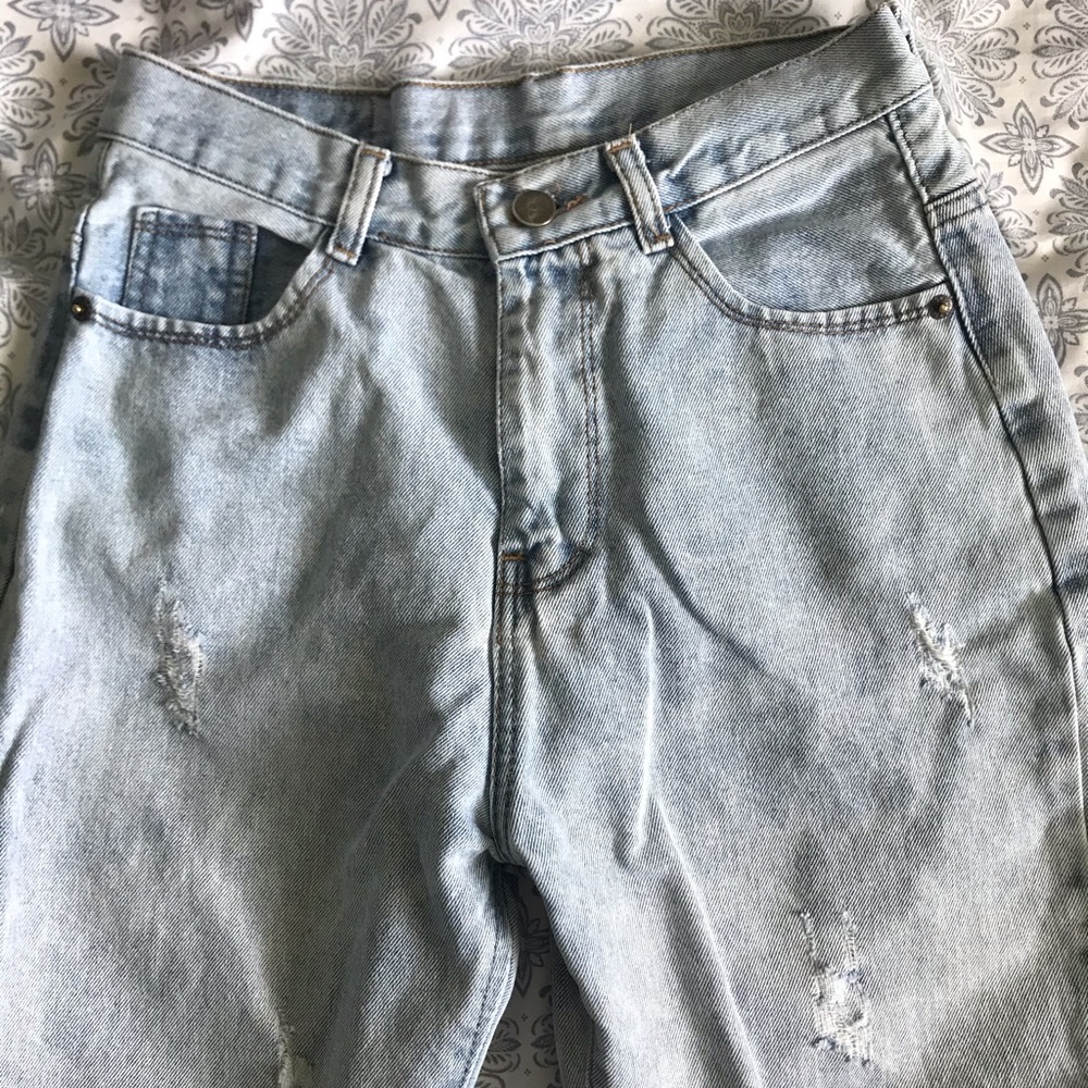 Light-blue Ripped Mom Jeans - Picture 2 of 3